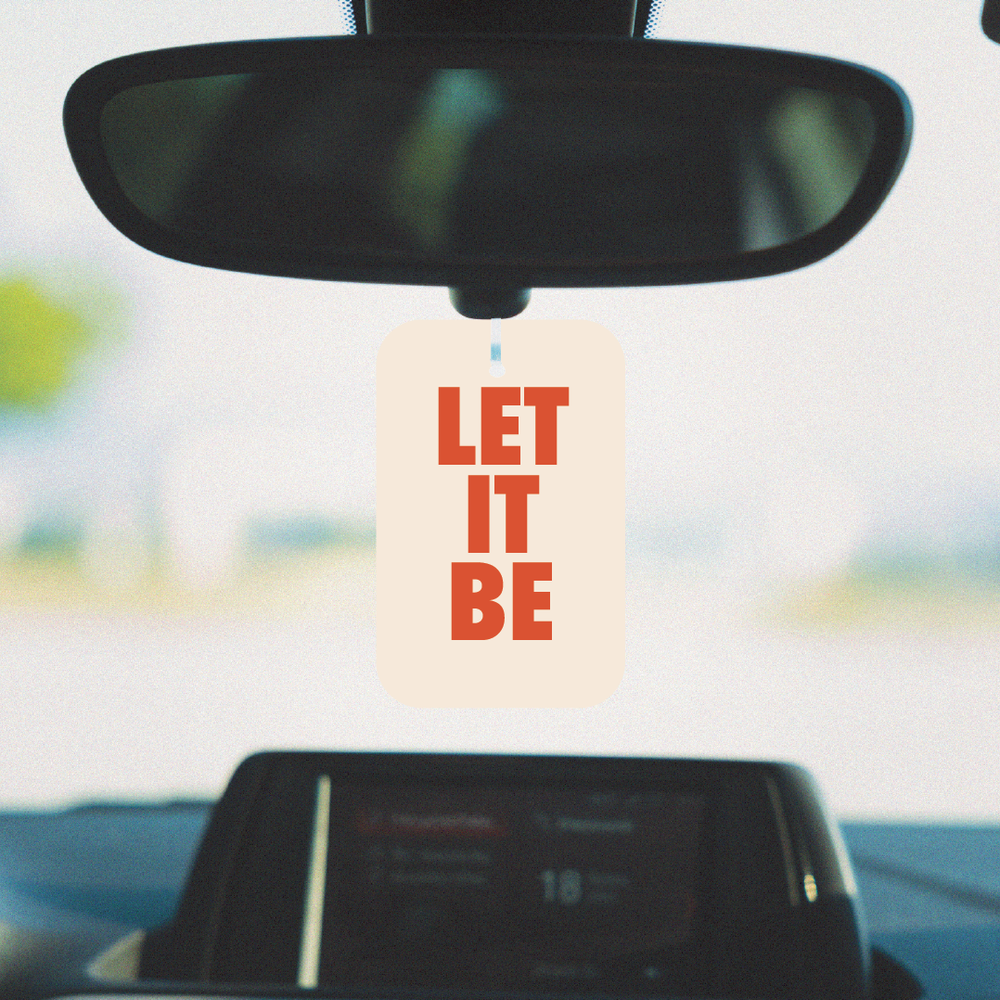 
                      
                        LET IT BE
                      
                    